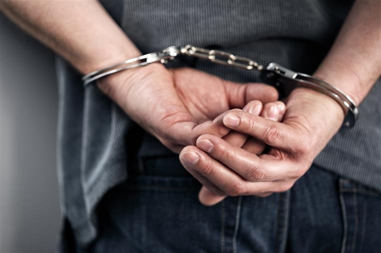 Prisão preventiva para homem que usava x-ato para roubar vítimas na via pública