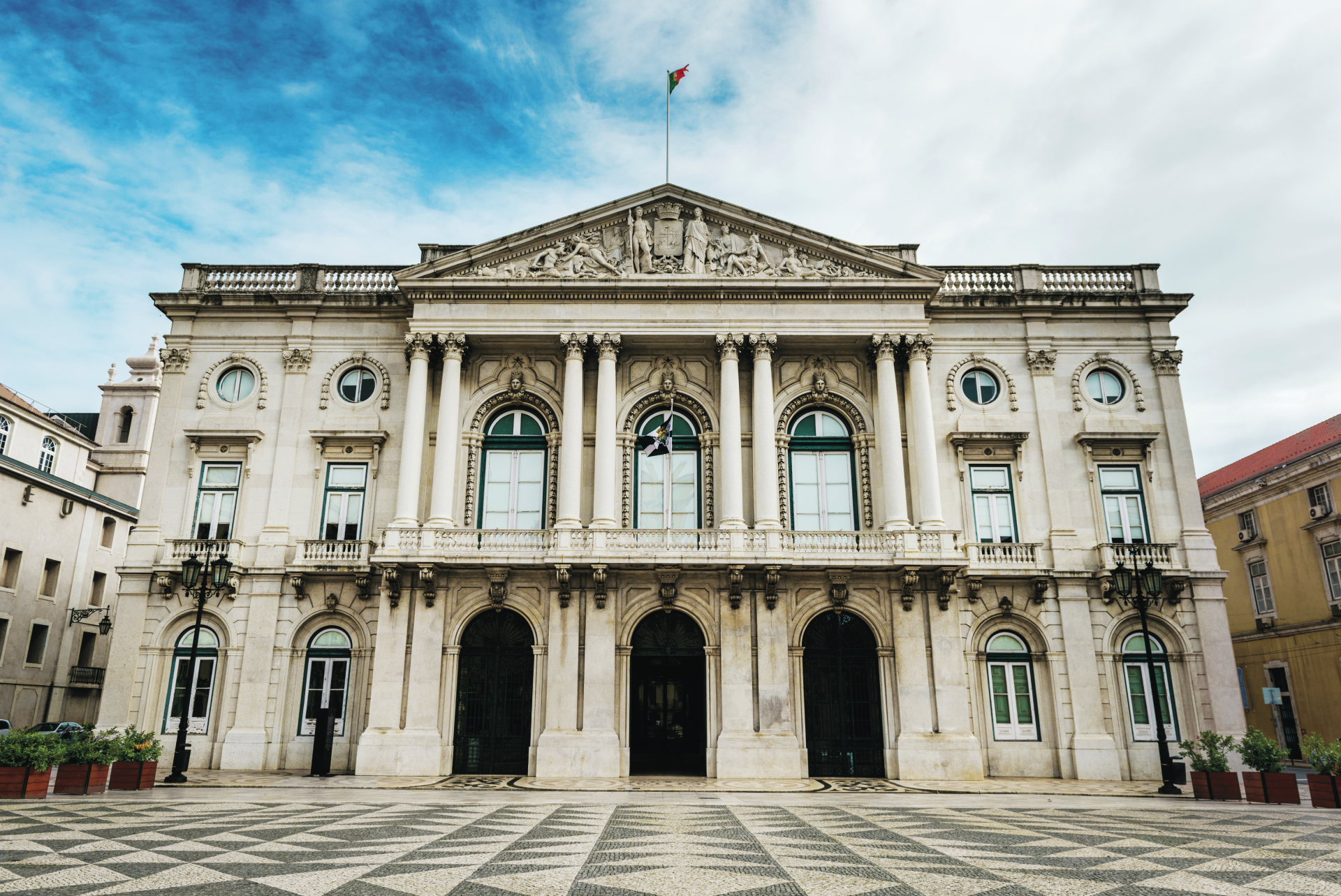 Câmara Municipal de Lisboa impossibilitada de processar os vencimentos