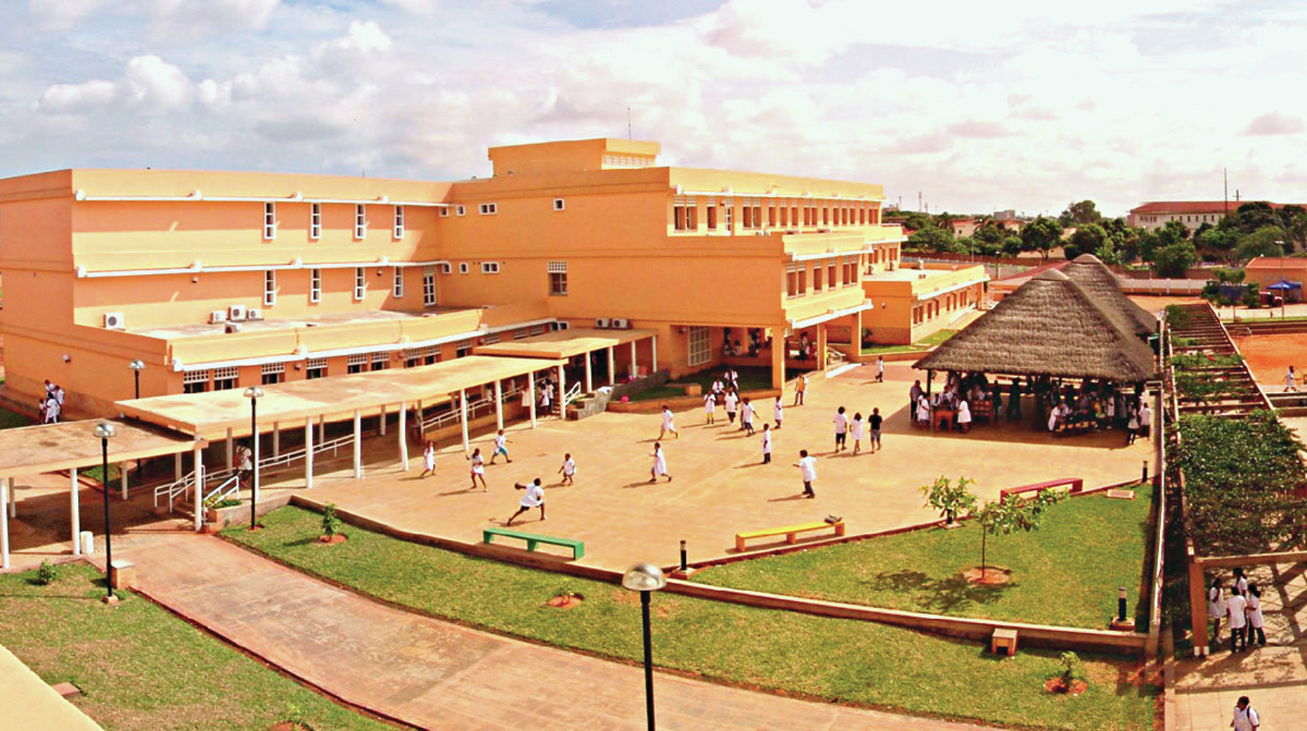 Despedimentos abalam Escola Portuguesa de Luanda