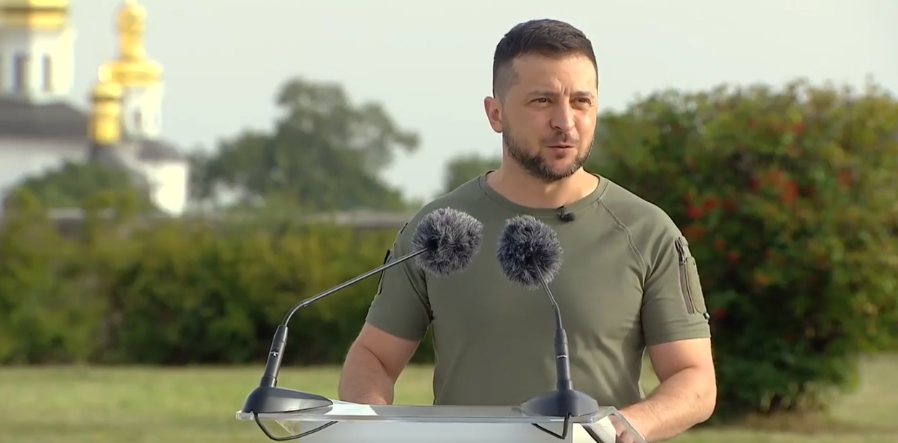 Zelensky promete regresso da bandeira da Ucrânia em territórios ocupados pela Rússia