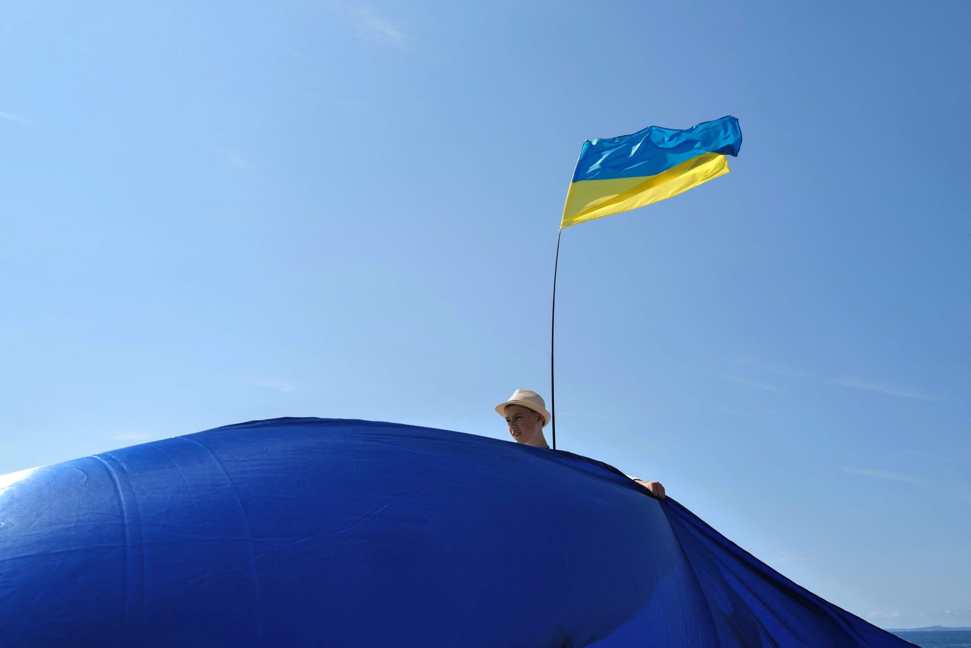 &#8220;Durante o tempo que for preciso&#8221;. Líderes mundiais deixam palavras de apoio à Ucrânia no dia da sua independência