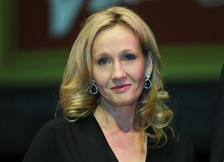 J.K. Rowling não quis participar na reunião de Harry Potter