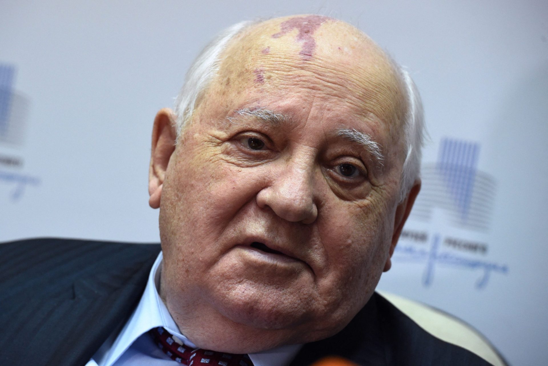 Putin não estará presente nas cerimónias fúnebres de Gorbachev