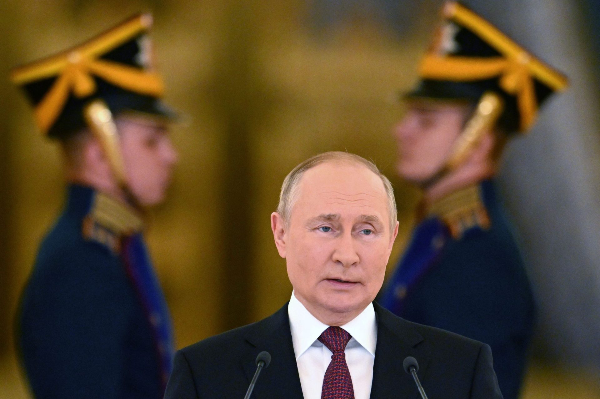 Putin anuncia mobilização de militares russos na reserva e volta a &#8216;acenar&#8217; com armas nucleares