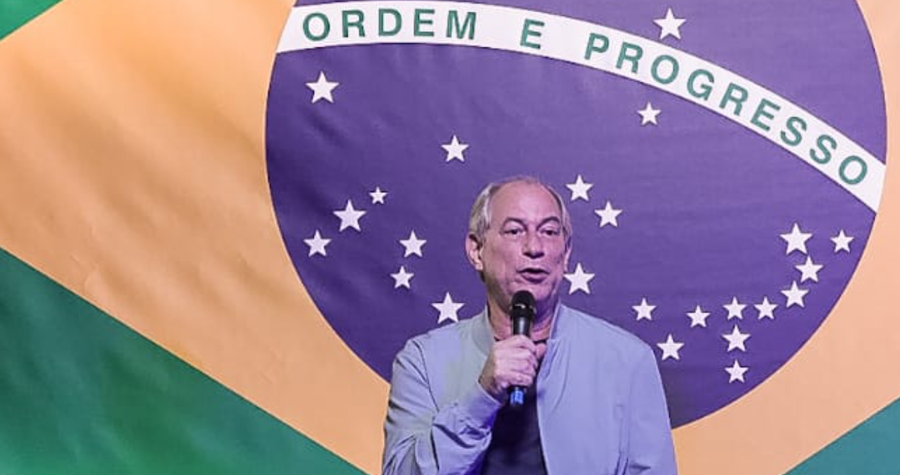 Ciro Gomes critica Lula da Silva por associar bolsonaristas ao Ku Klux Klan