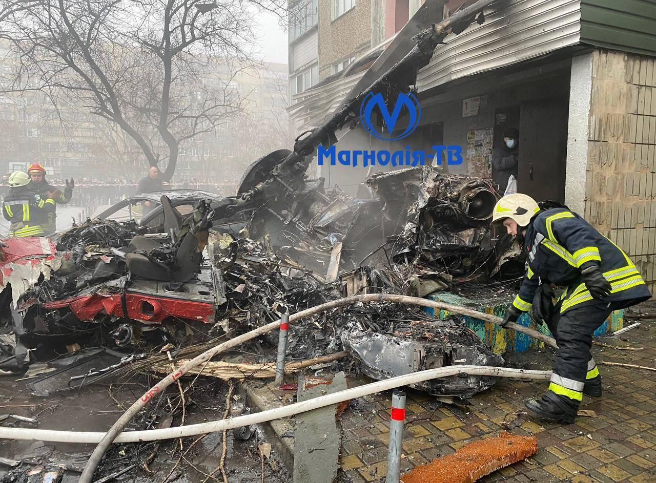 Ministro e mais dois governantes ucranianos morrem em queda de helicóptero perto de Kiev