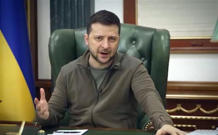 Zelensky recusa encontro com Putin e diz que ele não é “ninguém”