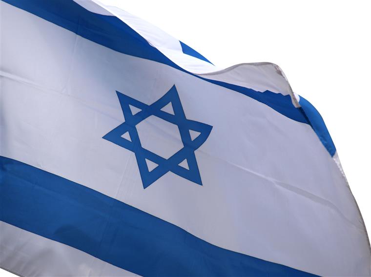 Tiroteio em sinagoga de Jerusalém faz pelo menos cinco mortos