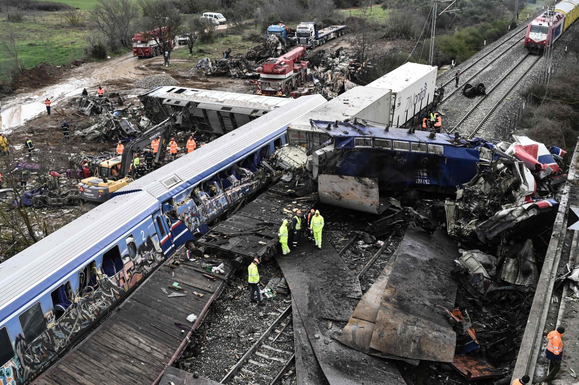 Aprovado voto de pesar para vítimas do acidente ferroviário na Grécia