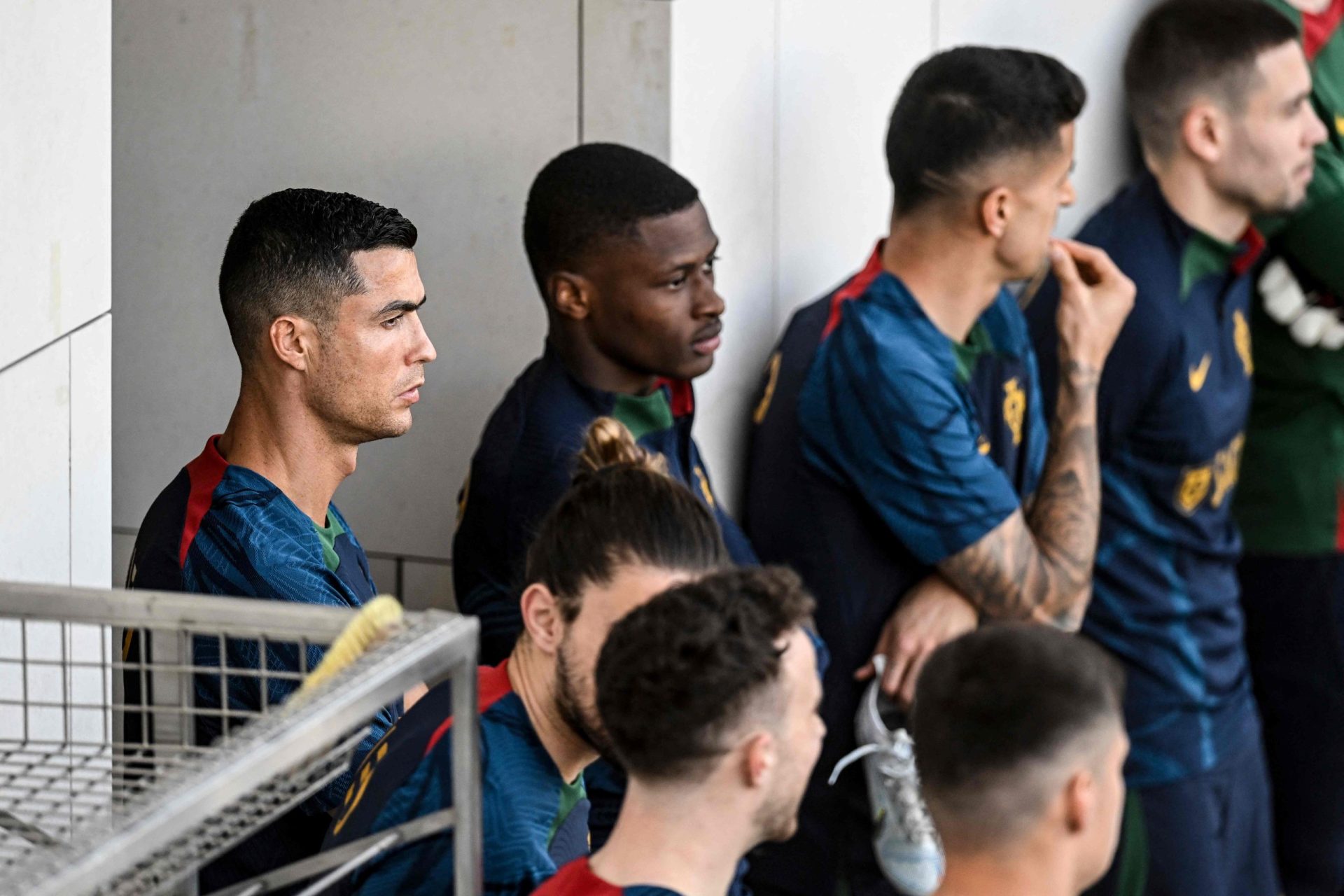 Primeira convocatória de Roberto Martínez deixa dois jogadores de fora