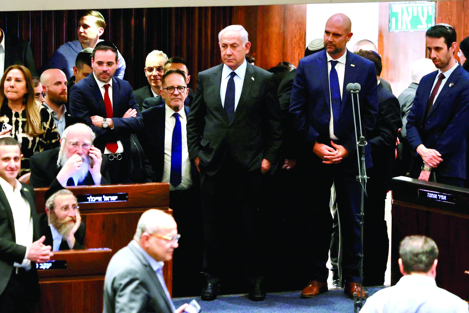 Netanyahu vai suspender a controversa reforma judicial
