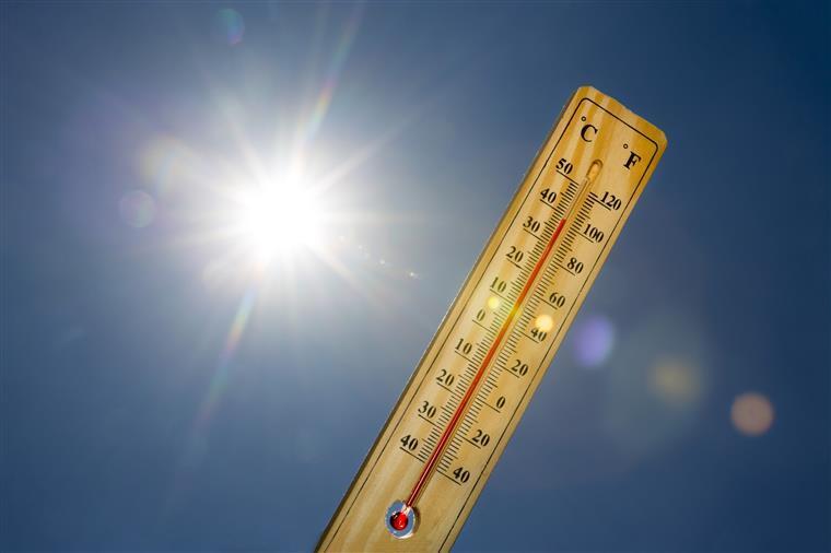 Esta quinta-feira será o dia mais quente da semana com temperaturas a subirem aos 35 graus