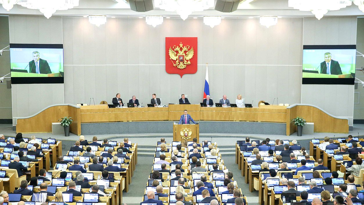 Parlamento aprova eleições apesar de lei marcial na Rússia