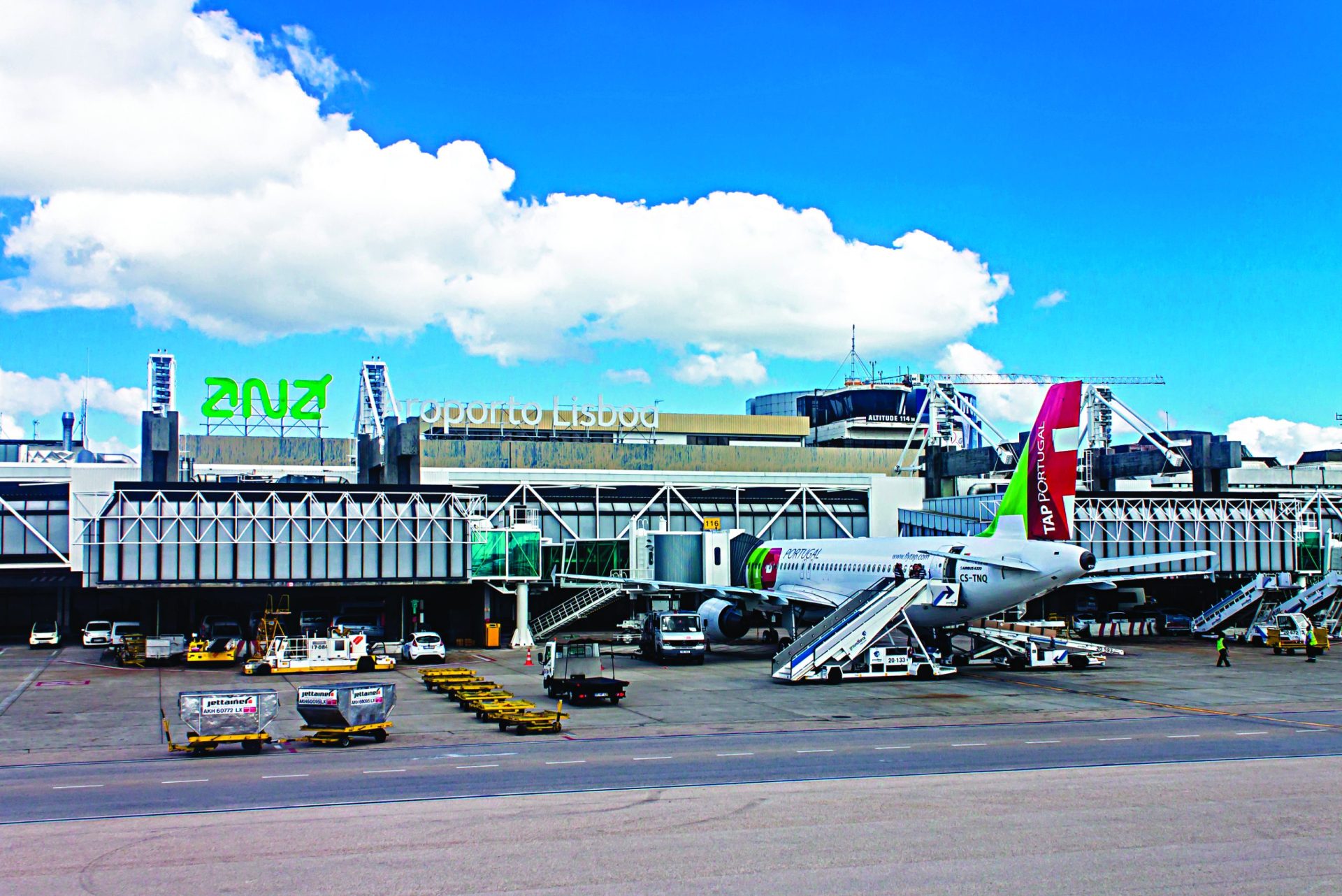 Critérios de escolha para novo aeroporto motivam queixa em Bruxelas