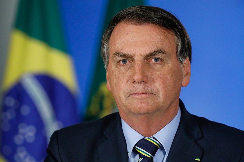 Contas de Bolsonaro bloqueadas por não pagar multa durante pandemia