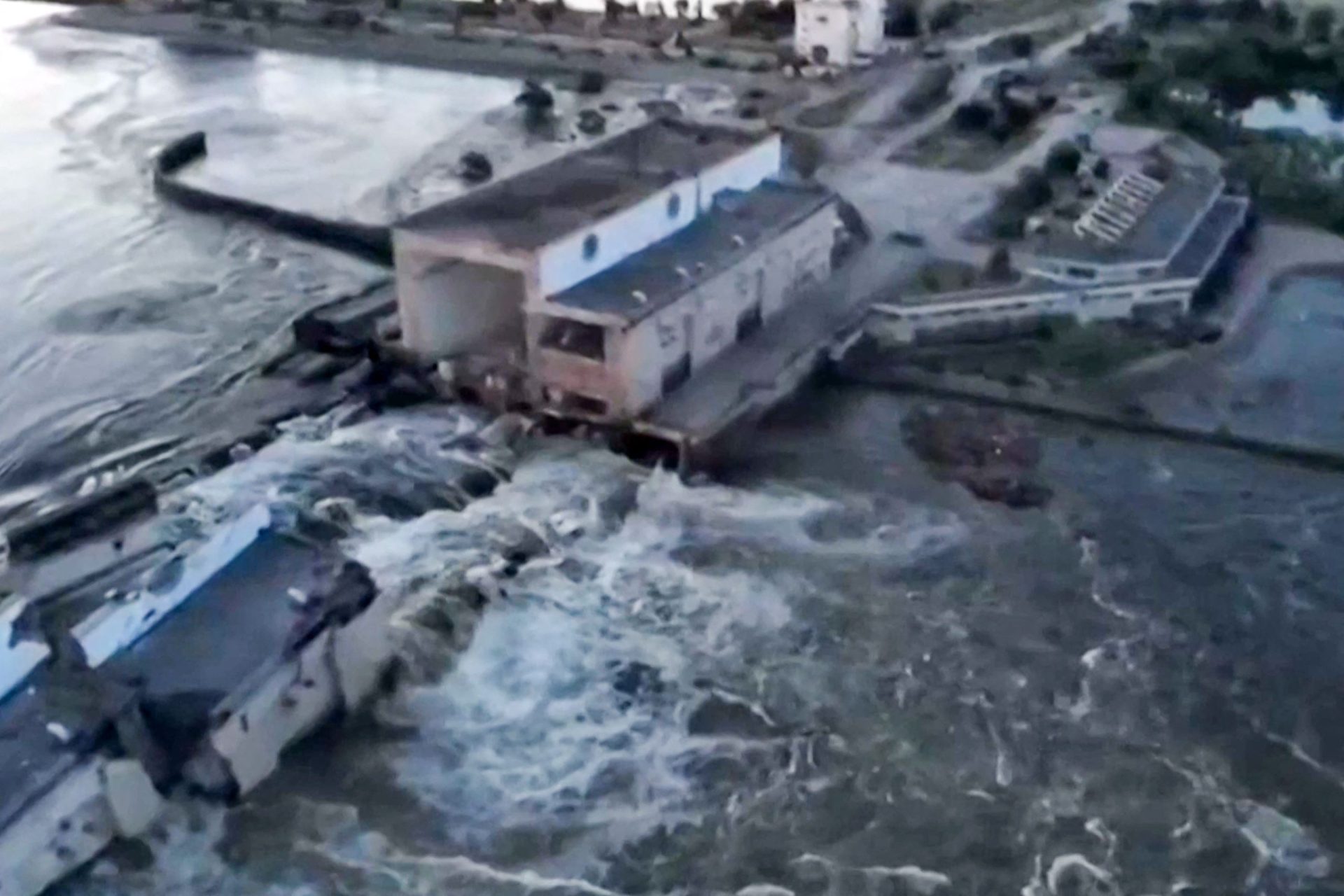 Sete desaparecidos após destruição de barragem na Ucrânia