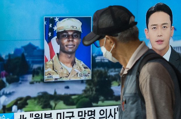 Soldado norte-americano que entrou ilegalmente na Coreia do Norte vai ser expulso do país