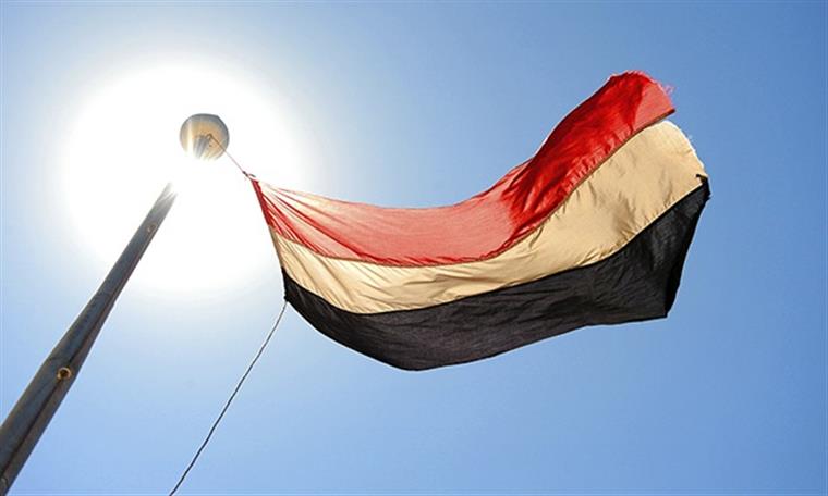 Iémen. EUA bombardeiam posições rebeldes