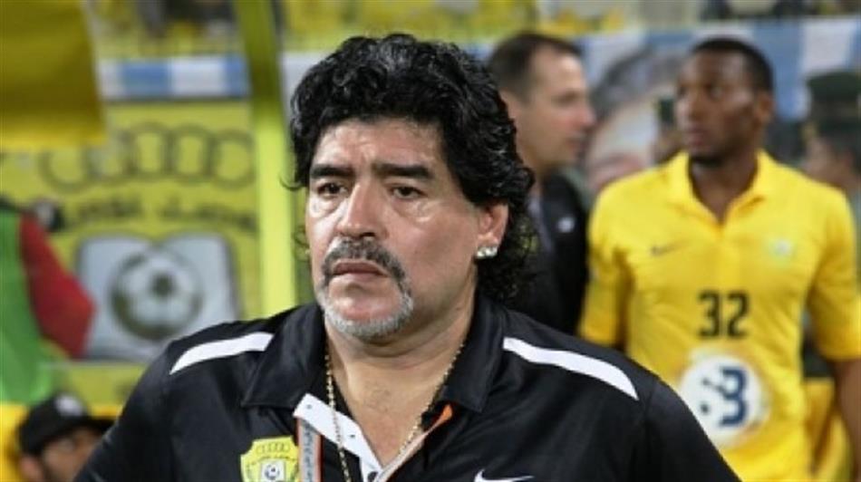 Futebol. Maradona lamenta &#8220;máfia&#8221; no desporto