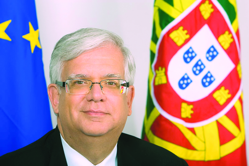 M&aacute;rio David, o portugu&ecirc;s desalinhado