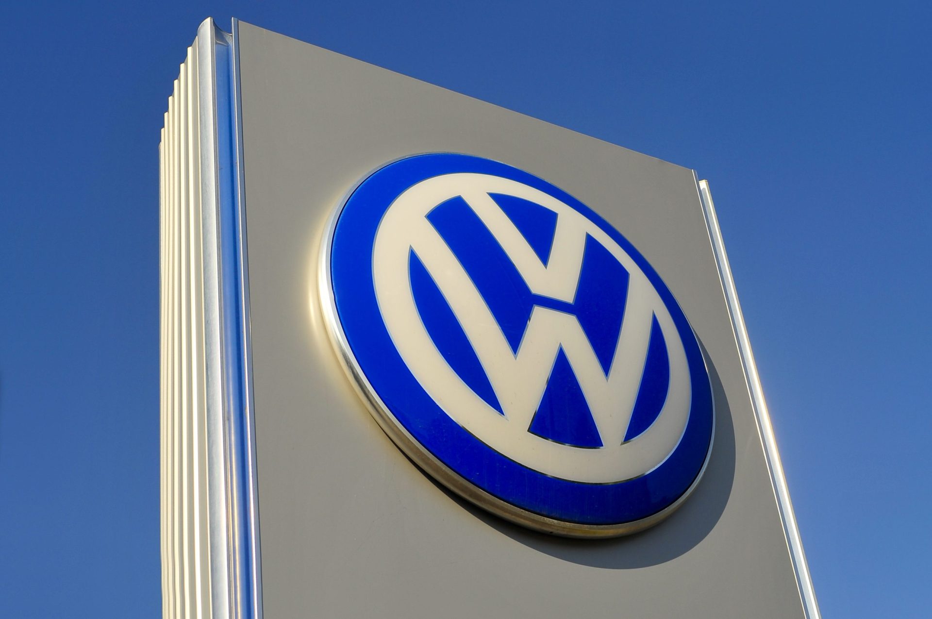 Volkswagen vai cortar 30 mil postos de trabalho até 2020