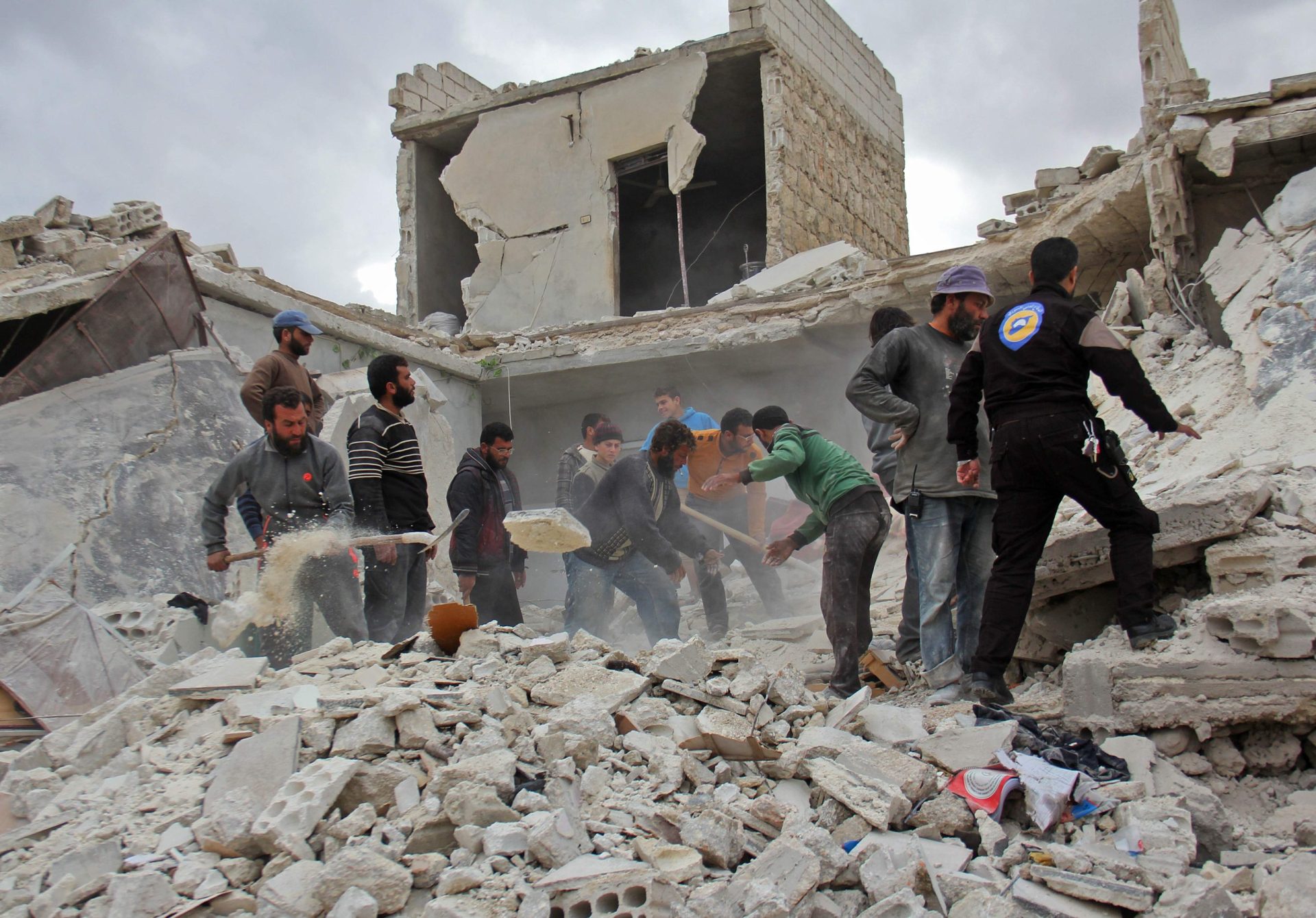 Rússia nega envolvimento no regresso das bombas a Alepo