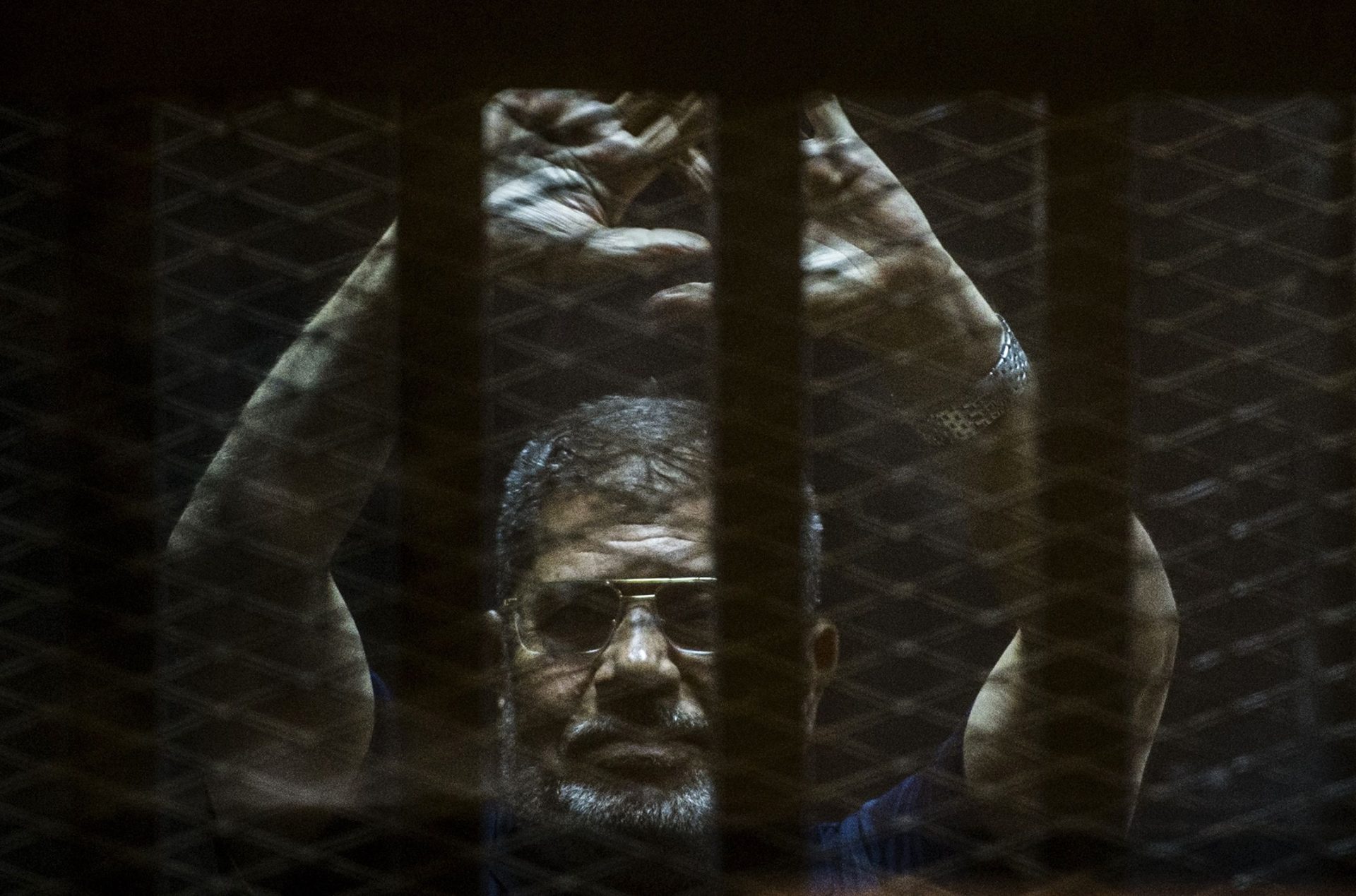 Egito. Anulada condenação de prisão perpétua para Morsi