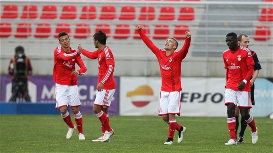Futebol. Benfica vence na Youth League com um golo do meio-campo (vídeo)