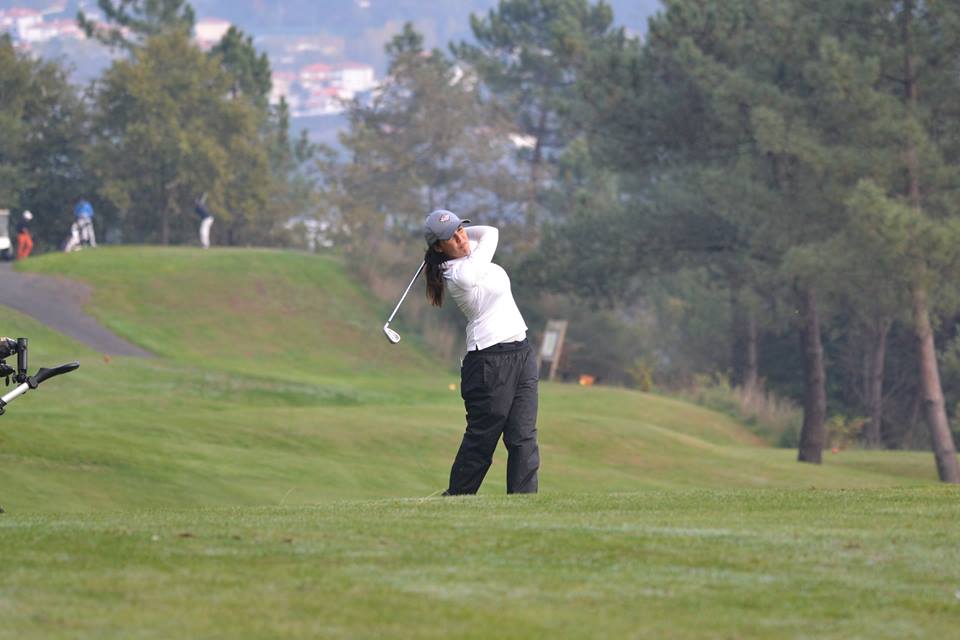 Golfe. Susana Ribeiro afastou-se do top-4 na Escola de Qualificação do LET