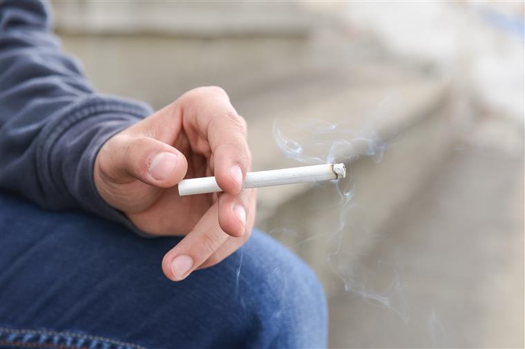 SNS reforça apoios para deixar de fumar