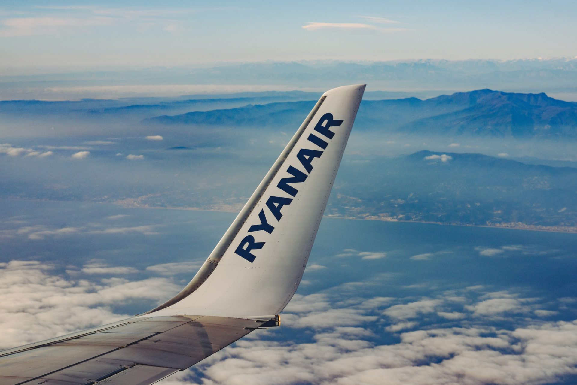 DECO. Ryanair continua a ignorar os direitos dos clientes portugueses