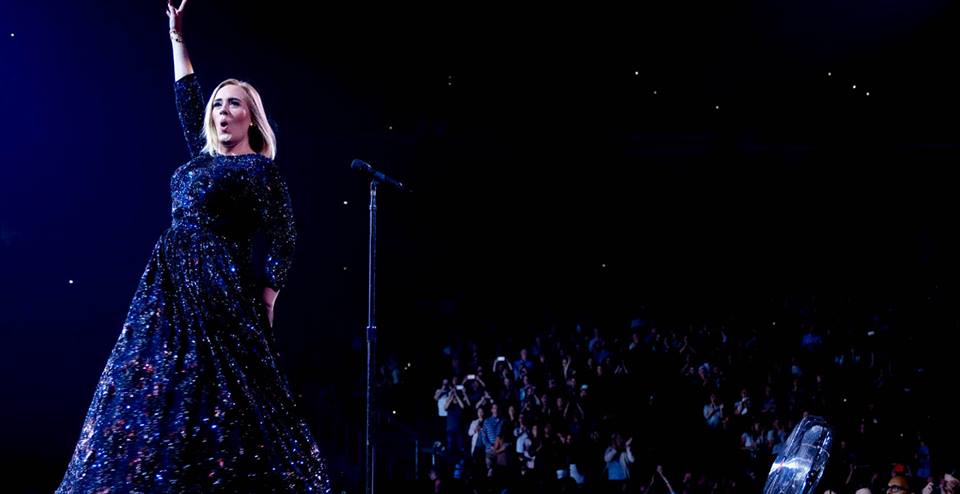 Billboard elege Adele como artista do ano