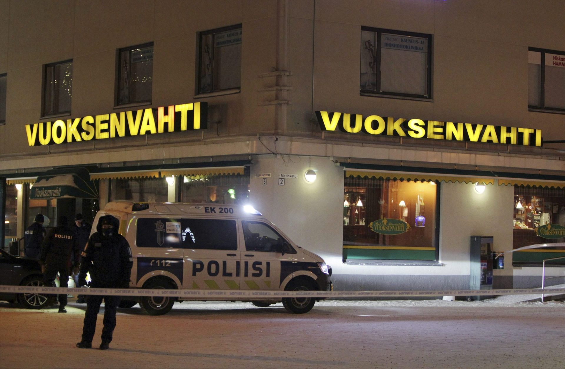 Finlândia. Atirador mata presidente da Câmara e duas jornalistas