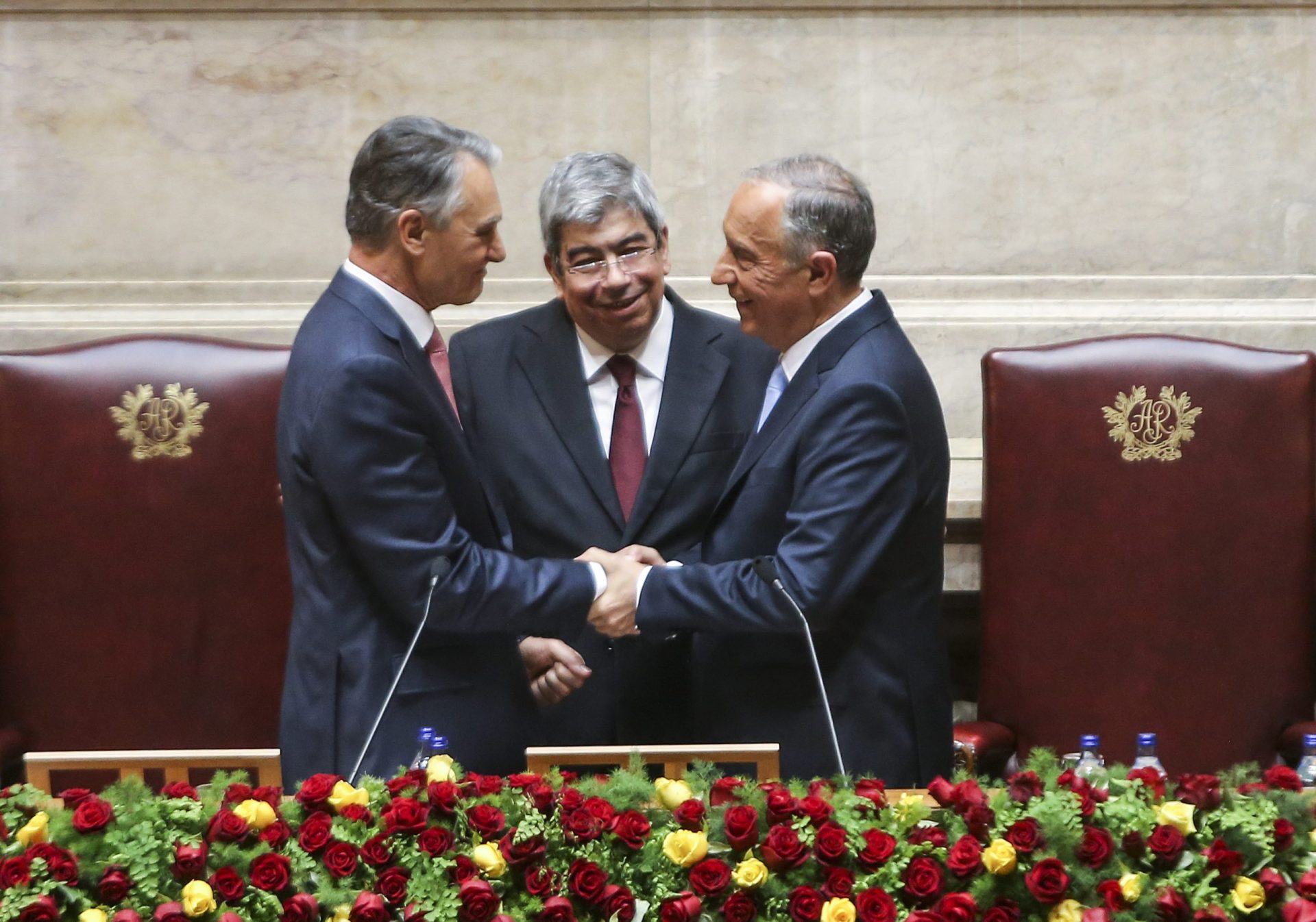 Qual é a “mão invisível” que separa Marcelo e Cavaco?