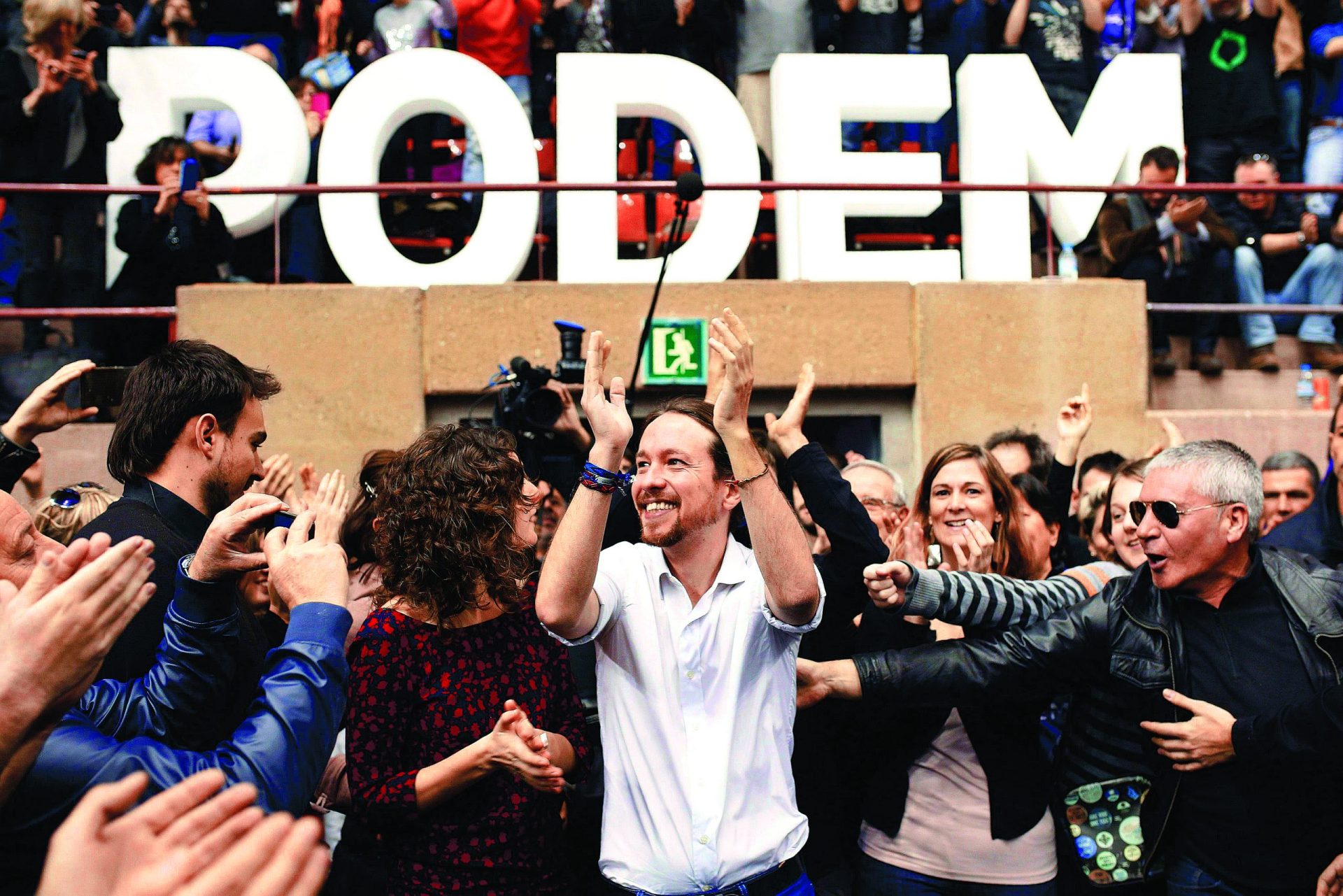 Podemos: Pablo Iglesias demite o número três do partido