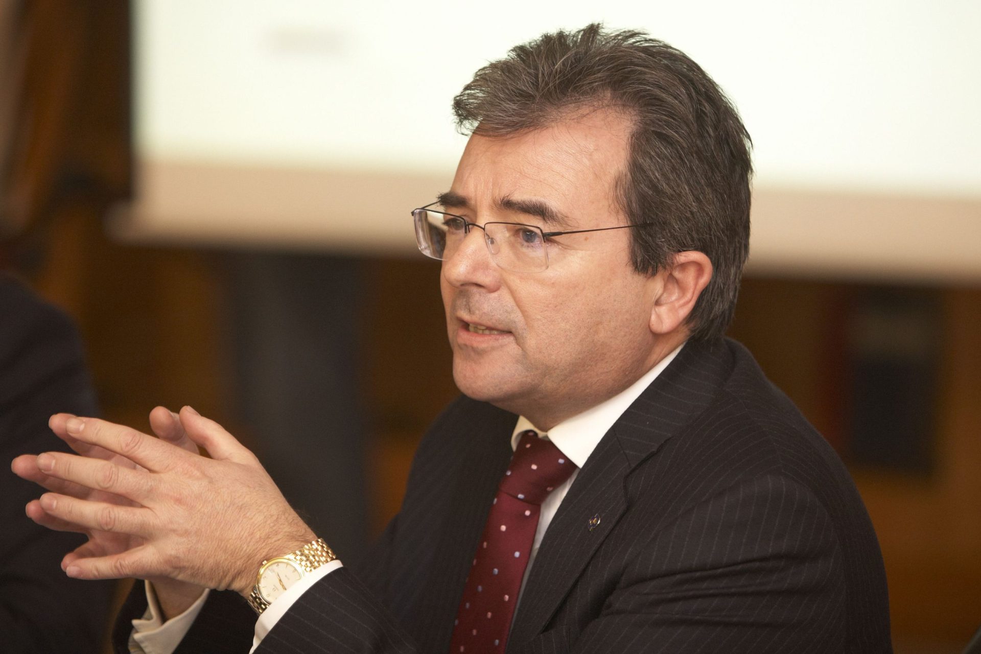 Responsável pela supervisão do Banco de Portugal demite-se