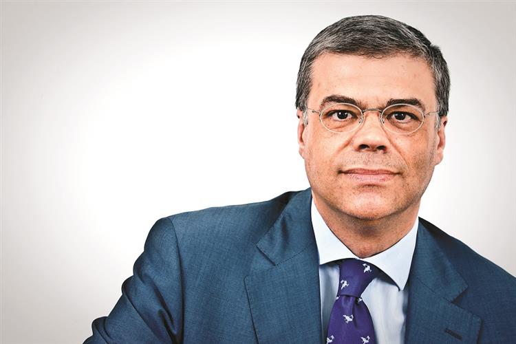 Ascenso Simões defende “reformatação” da direção do PS