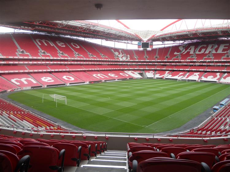Benfica TV vai continuar a dar os jogos do clube em casa