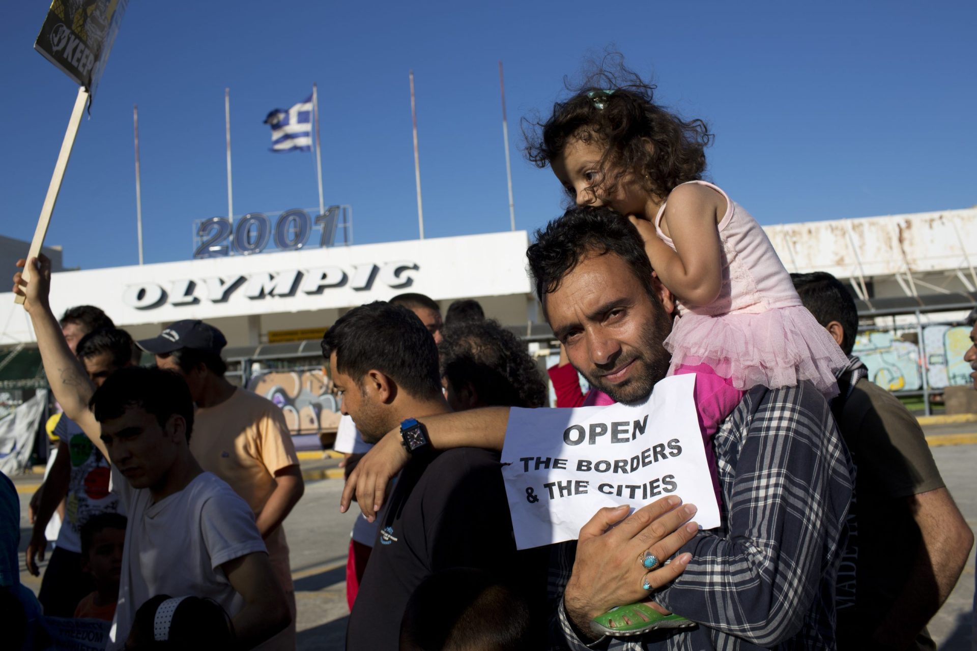 GNR. Militares resgatam 89 migrantes na Grécia