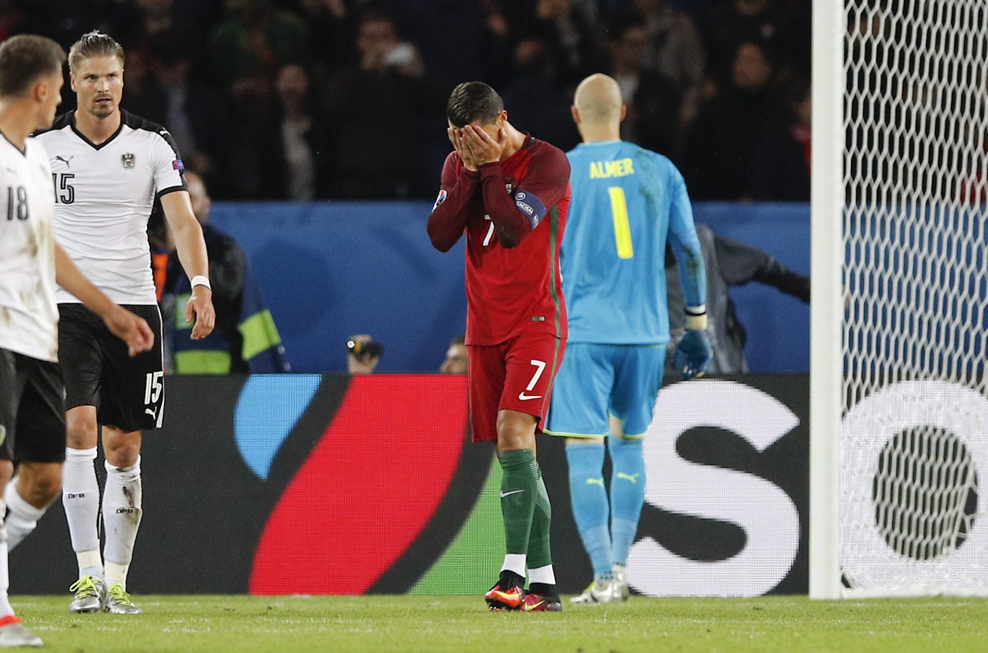 Portugal empata a zero com a Áustria e vai &#8220;disputar a final mais cedo&#8221;
