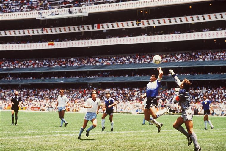 Há 30 anos Maradona usava a “Mão de Deus” e marcava o “golo do século”