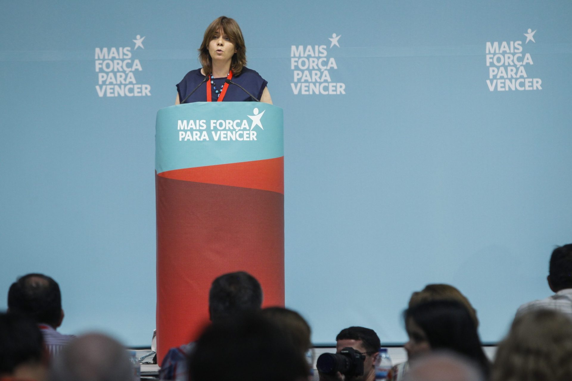 Catarina Martins anuncia referendo à Europa se houver sanções