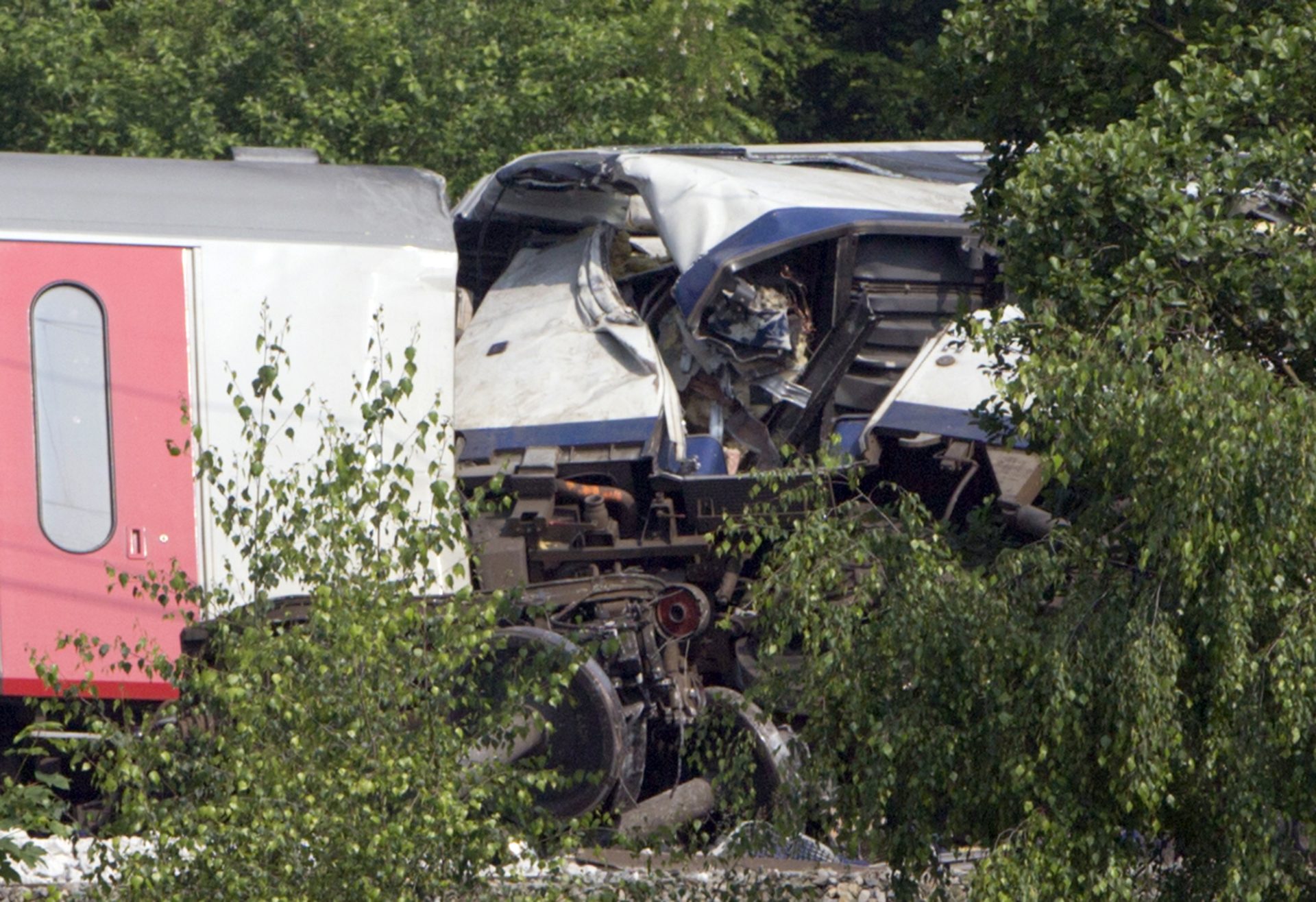 Colisão entre comboios na Bélgica faz três mortos