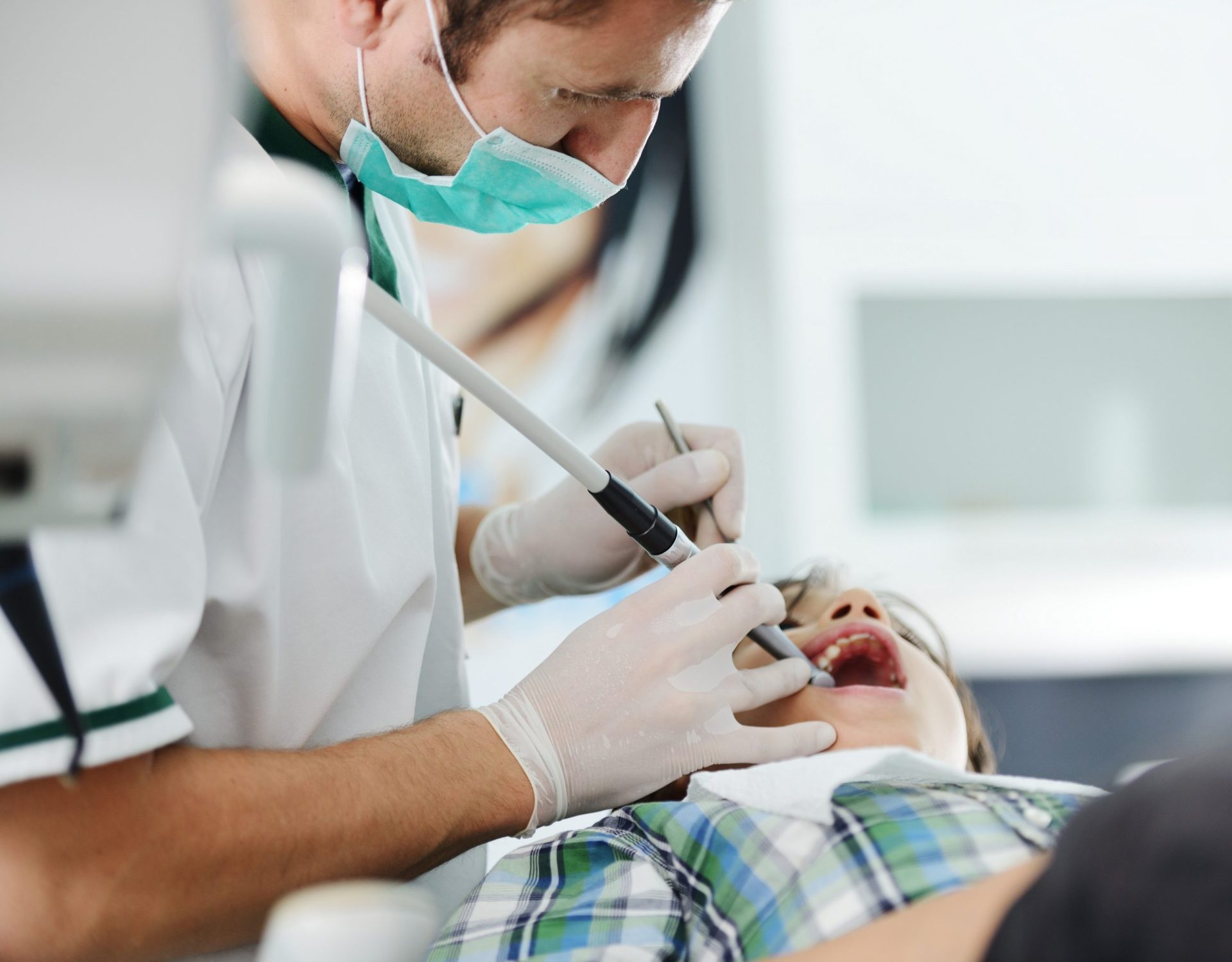 Consultas de saúde oral vão começar em 13 centros de saúde até ao final do ano