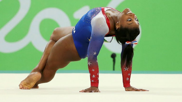 As fíguras dos Jogos Olímpicos: Simone Biles. A lembrar Comaneci