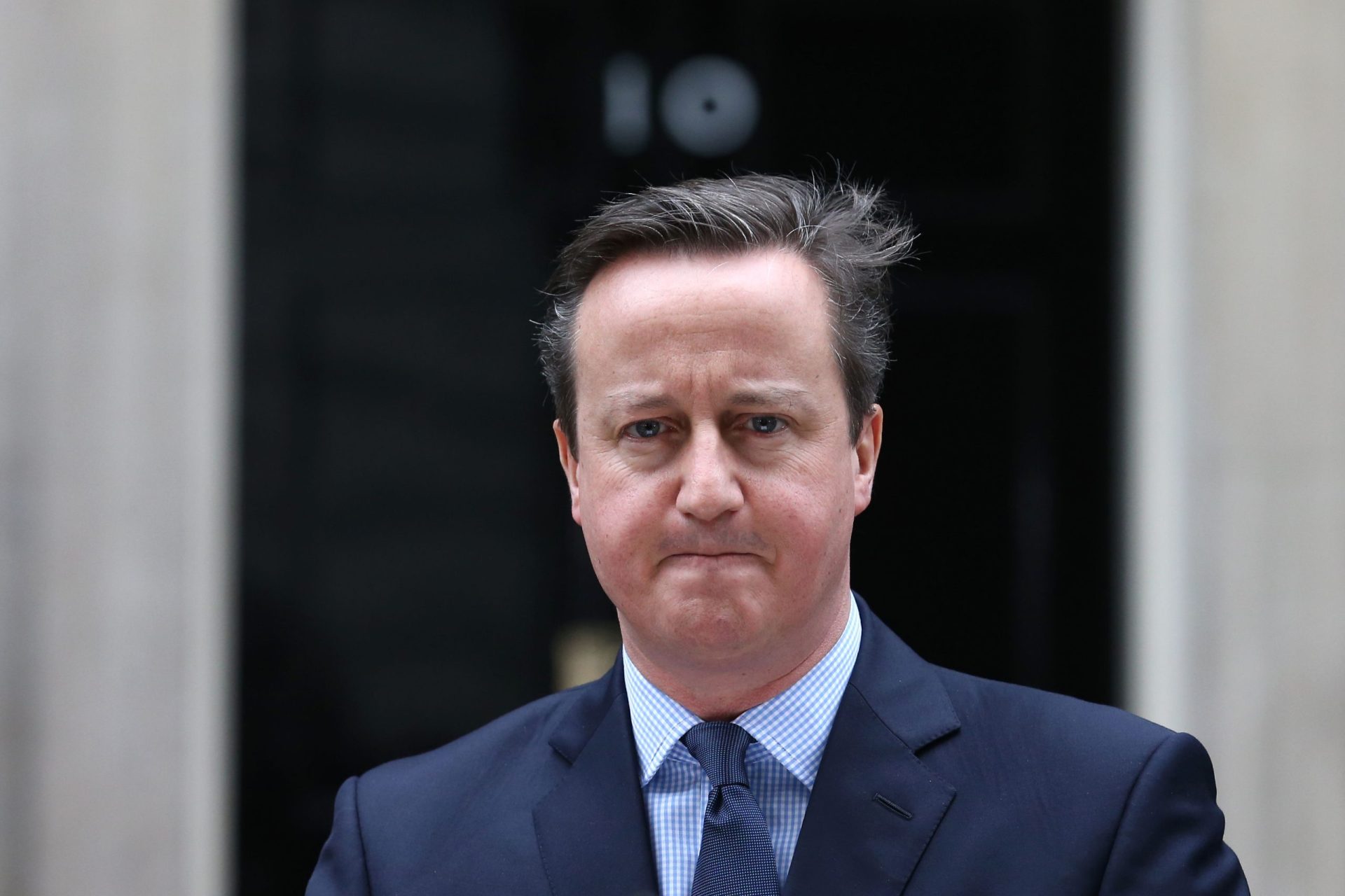 Cameron demite-se do cargo de deputado
