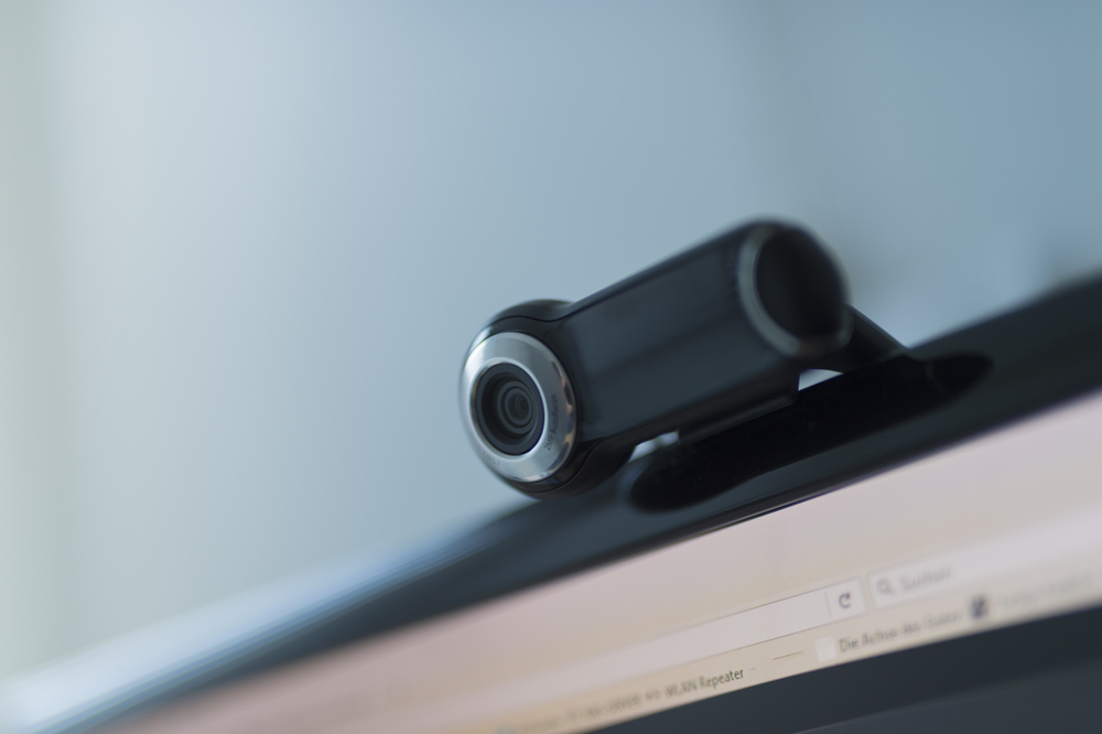 Diretor do FBI aconselha a tapar a webcam do seu PC