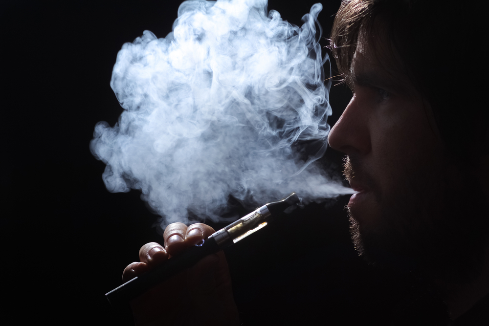 Tabaqueira quer convencer governo do risco menor dos cigarros alternativos