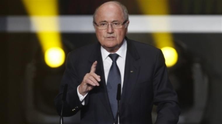Blatter: “Vou ao Mundial a convite de Putin”