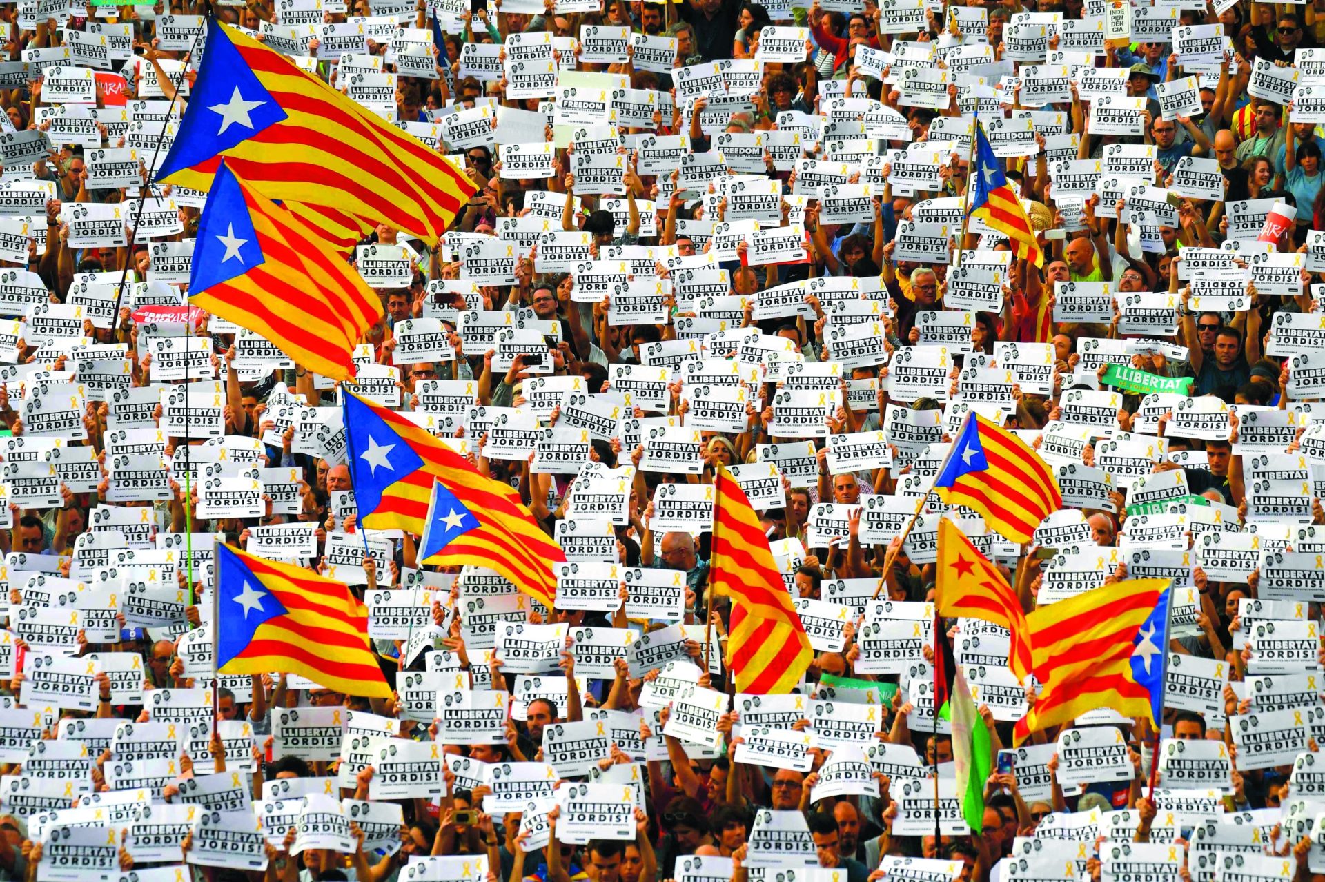 Catalunha. Pode fazer-se um país numa semana?